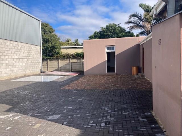 To Let Commercial Property for Rent in Newton Park Eastern Cape